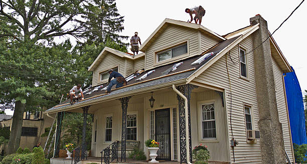 Best Best Roofing Contractors  in Larned, KS